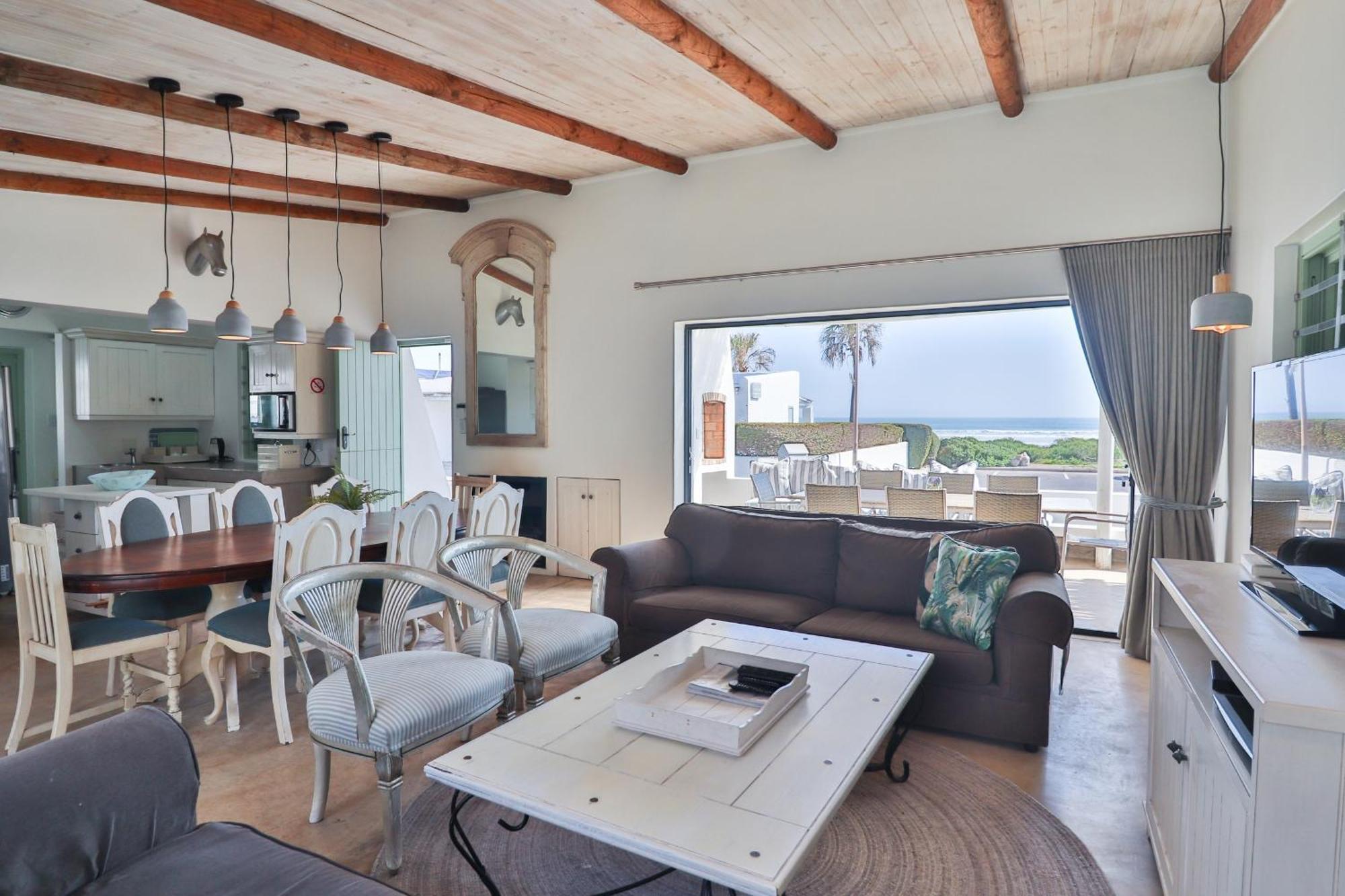 Over The Moon Paternoster Exterior foto